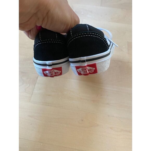 VANS Bnwt "Ward" Low Top Sneakers Boys New Black - Picture 5 of 8
